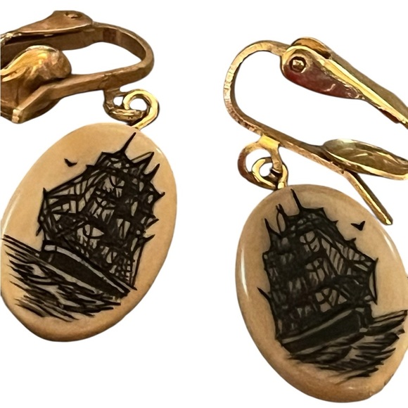 Vintage Ship Clip-On Earrings - Picture 2 of 3